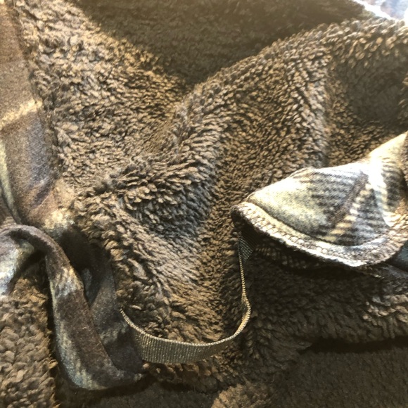 Realtree Fleece Shacket Men’s Small NWT - Picture 10 of 14